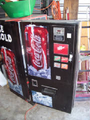 vendingmachines002.jpg