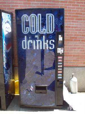 vendingmachines013.jpg